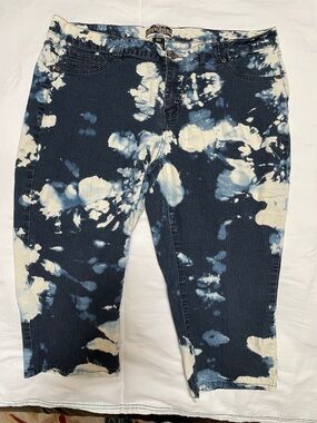 d. jeans Women’s Blue & White Tie-Dye Cropped Jeans
